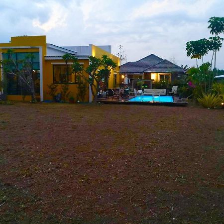 Colorful Pool Villa, Chiang Rai, Thailand מראה חיצוני תמונה