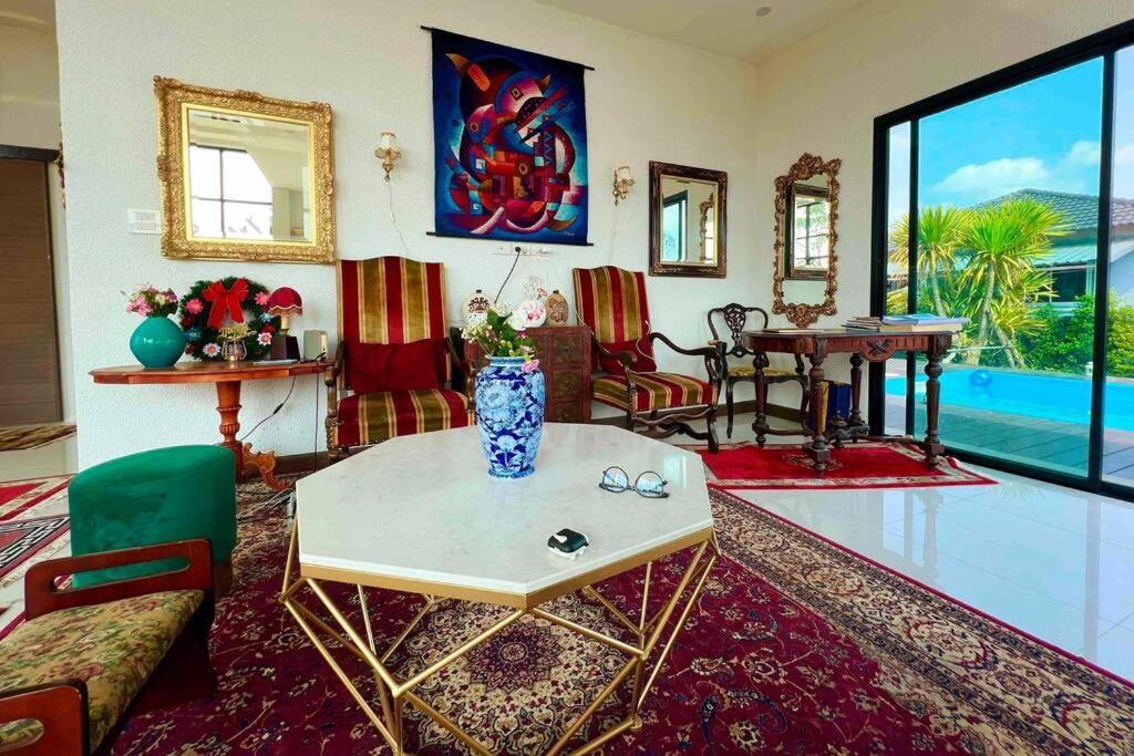 Colorful Pool Villa, Chiang Rai, Thailand מראה חיצוני תמונה